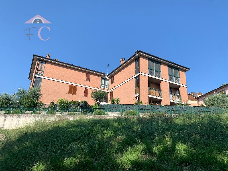 narni scalo- zona residenziale- recente costruzione- ampia metratura- garage- cantina-terrazza-panoramica 3.png